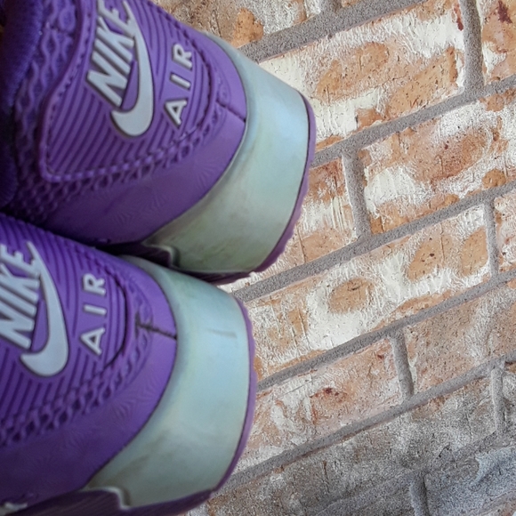 Women's Purple Nike Sneakers - Picture 3 of 6